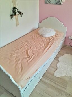 Posteľ do detskej izby-90x200cm