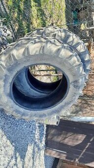 Predám pneu na traktor