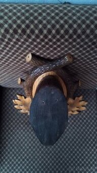 Predám krásny podstavec pod Muflona parožie zhody trofeje