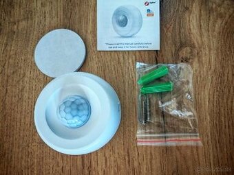 Tuya WiFi Light + PIR Motion Sensor