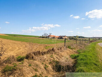 EXKLUZÍVNE - Rodinná farma na dosah: Obrovský pozemok a do