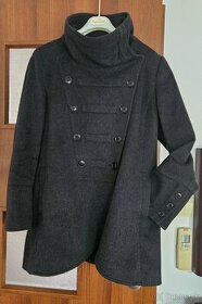 Zara - jarný kabátik
