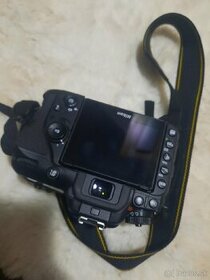 Nikon D7500 čierny

