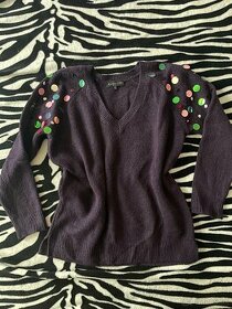 fialovy sveter vel S