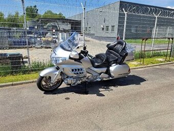 Predám goldwing 1800 2007
