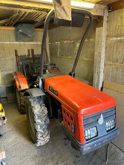 Predám traktor AGT830