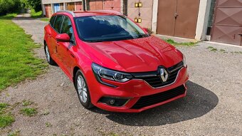 Renault Megane IV GrandTour v TOP stave