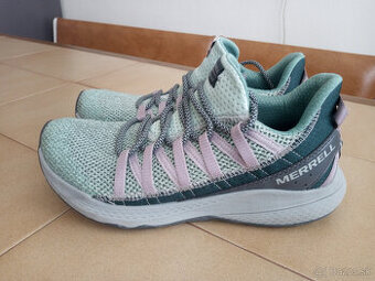 Damske bezecke tenisky MERRELL Bravada Edge.