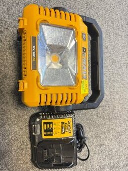 Aku pracovné svetlo Dewalt 18v
