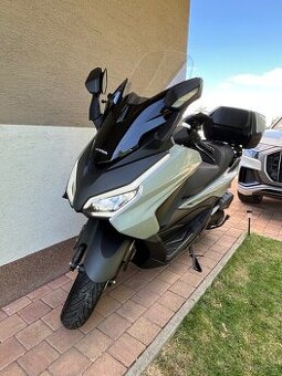 Honda Forza 125 – ako nová, TOP STAV 8/2024, v záruke