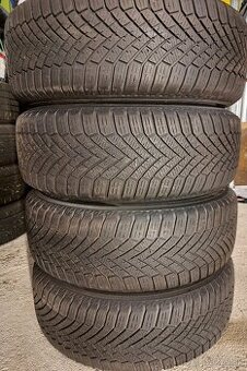 Zimna sada Yokohama  215/60 R16