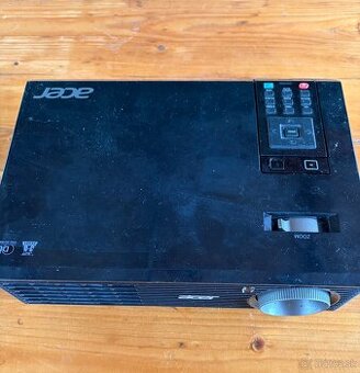 Acer X112