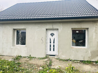 Na predaj 2 rodinné domy na jednom pozemku,Dunajská Streda,b