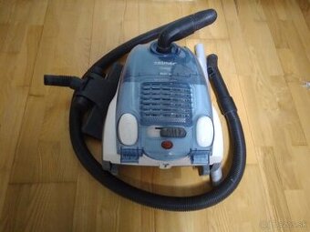 Predám vysávač