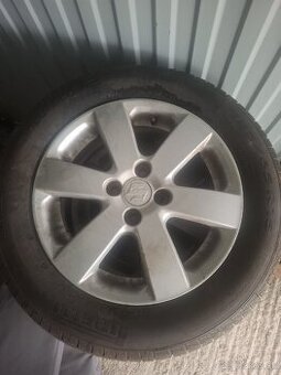 Predam elektrony zos Suzuki Swift letne PIRELLI 1