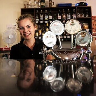 Hľadáme šikovnú čašníčku/krčmárku s praxou 