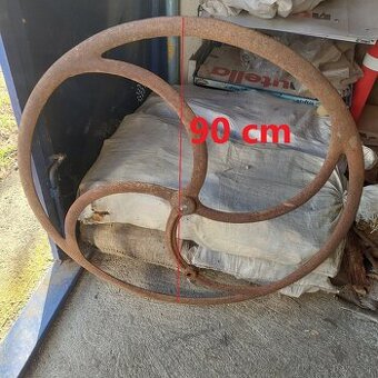 Liatinové kolesá na studňu