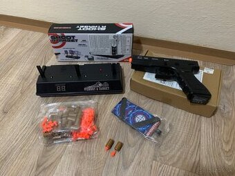 Detská hracia pištoľ s nábojmi a terčami