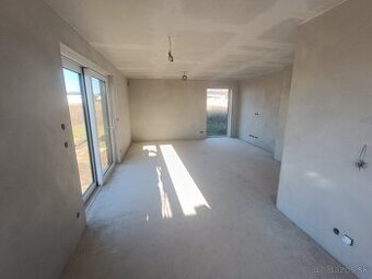 4-izbová novostavba v Malom Lapáši – Smart & Energy Ready