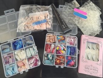 mega sada umelých nechtov