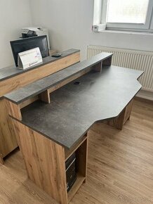 Kancelársky Stôl - 1