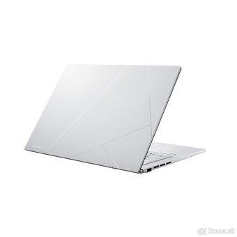ASUS Zenbook 14 OLED | Intel Core Ultra 9 | 32 GB RAM