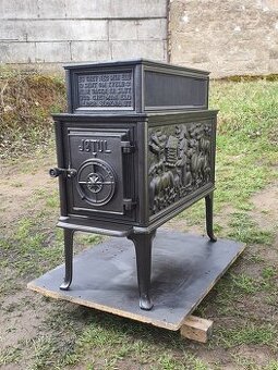 Liatinové kachle Jotul F 118 N čierný lak