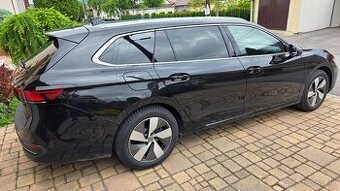 VW Passat B 9