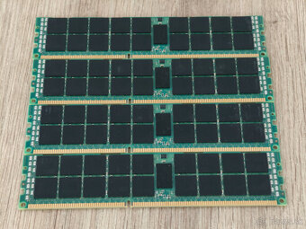 4x32 GB DDR3 ECC