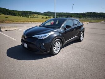 Toyota C-HR 1.8 Hybrid E-CVT rok 2021 - 1