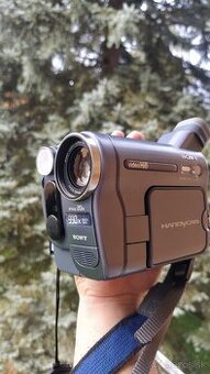 Sony Handycam Hi8 CCD -TRV228e