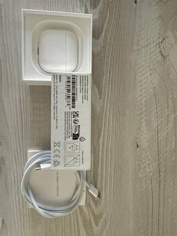 Apple airpods 4 nové použité 2x