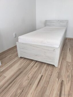 Predám posteľ 90x200, rošt, uložný priestor + matrac GRATIS