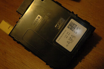 Podvolantová riadiaca jednotka, podvolantovka