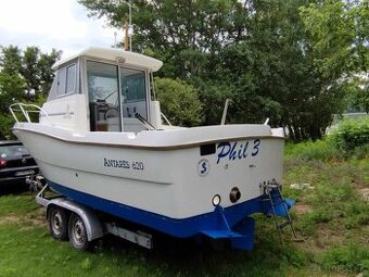 BENETTEAU ANTARES 6.2 kajutový motorový čln- rok výroby 1999