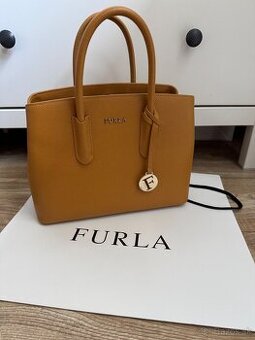 Kabelka furla PC 250 eur