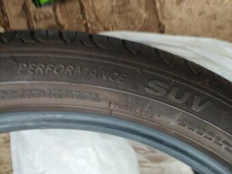 predám goodyear performance SUV letné 245/40    20