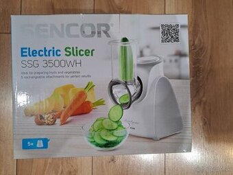 Špecialny krájač - strúhadlo  SENCOR