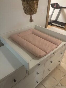 Prebalovací nadstavec na komodu Hemnes ikea