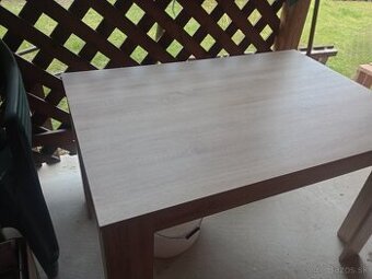 Kuchynský stôl 119 x 80 výška 74 cm