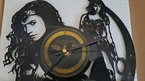 Nastenne vinylove hodiny Wonder Woman