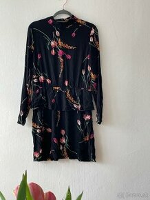 Šaty s tulipánmi H&M - 1