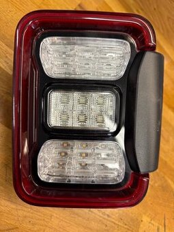 JEEP GLADIATOR PRAVE ZADNE FULL LED SVETLO