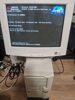 retro počítač amd athlon