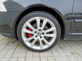 Elektróny Škoda Octavia RS 225/45 R18