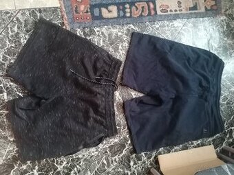Kratasy S chlapec, muž