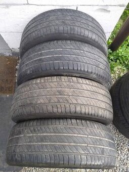 215/55 r 17 letné.