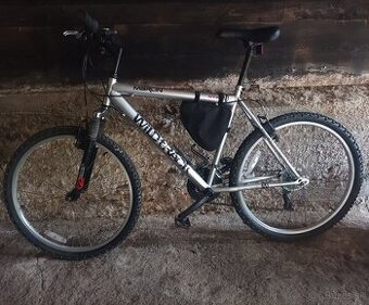 Predám horsky bicykel odpruzeny.