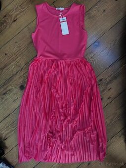 Dámske oblečenie Mango, Zara, Only, Barbie, Primark..