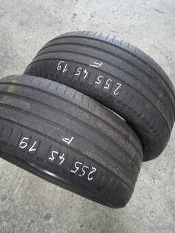 255/45 R19 PIRELLI 2KS LETNE PNEU